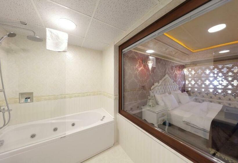 سوییت, Deluxe Golden Horn Sultanahmet