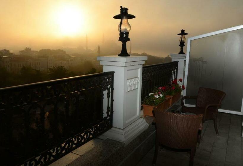 اتاق سوپریور با چشم‌انداز, Deluxe Golden Horn Sultanahmet