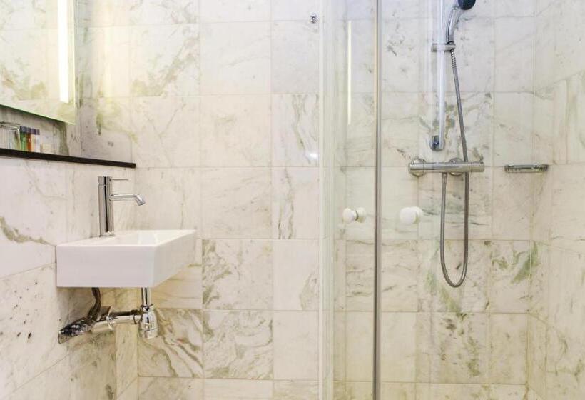 اتاق استاندارد, Elite Hotel Knaust