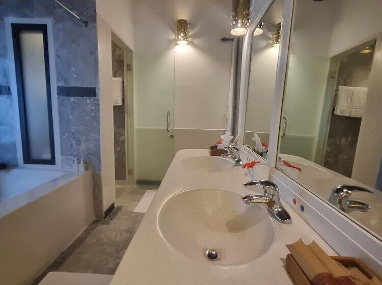 اتاق خانوادگی, Hoi An Ancient House Resort & Spa