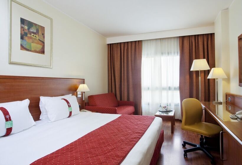 اتاق پرمیوم, Holiday Inn Cagliari, An Ihg