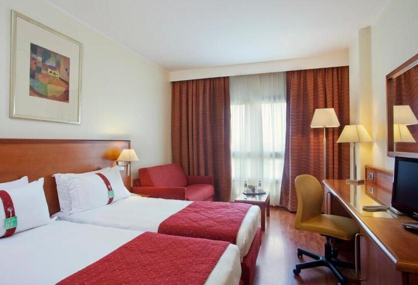 اتاق پرمیوم, Holiday Inn Cagliari, An Ihg