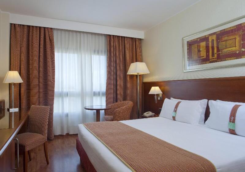 اتاق استاندارد, Holiday Inn Cagliari, An Ihg
