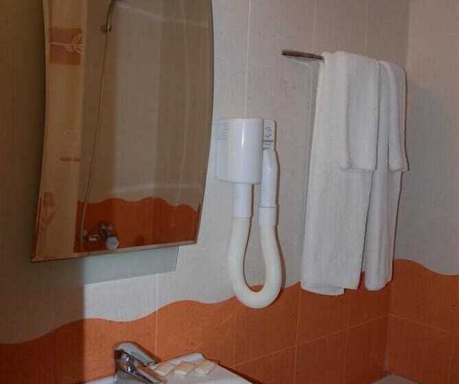 اتاق خانوادگی, Italia