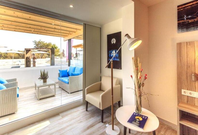 سوییت جونیور, Levante