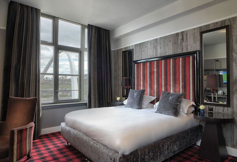 اتاق استاندارد با چشم‌انداز رودخانه, Malmaison Newcastle