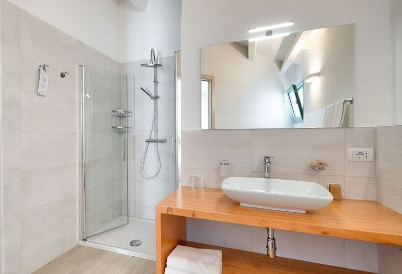 带泳池观景的豪华房, Park Hotel Asinara
