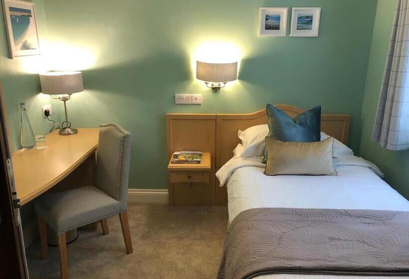 Standard Single Room, Penzance