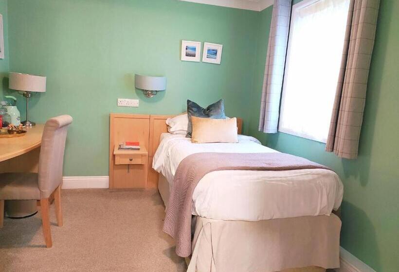 Standard Single Room, Penzance