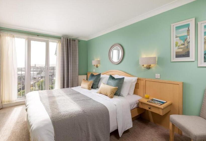 اتاق لوکس با چشم‌انداز دریا, Penzance
