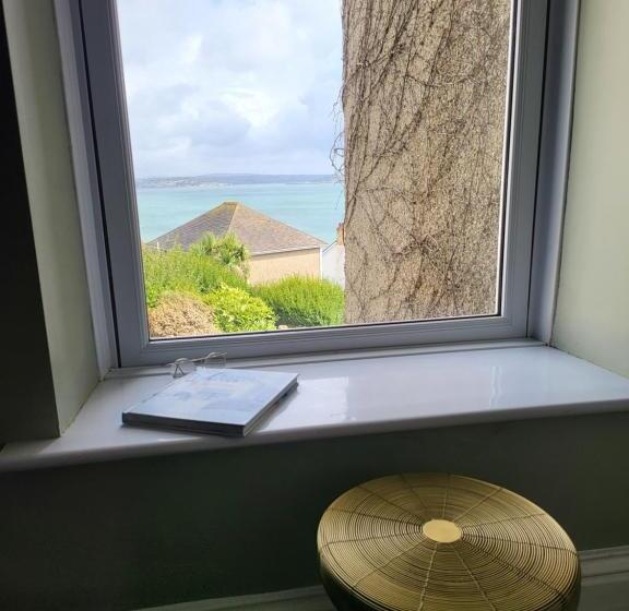 اتاق استاندارد یک نفره با چشم‌انداز دریا, Penzance