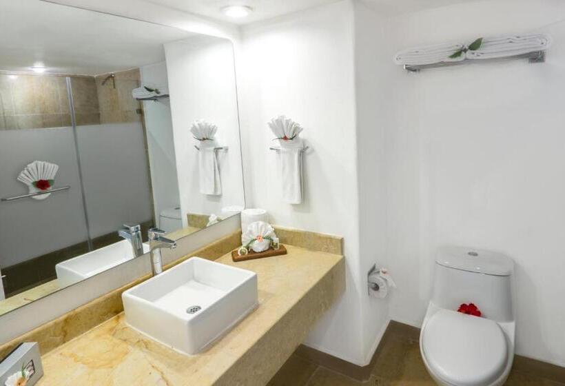 اتاق استاندارد با تخت دوبل و چشم‌انداز, Tesoro Ixtapa Beach Resort