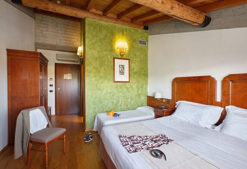 Triple Classic Room, Villa Malaspina