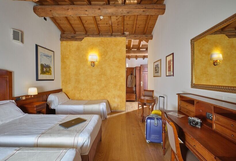 Triple Classic Room, Villa Malaspina