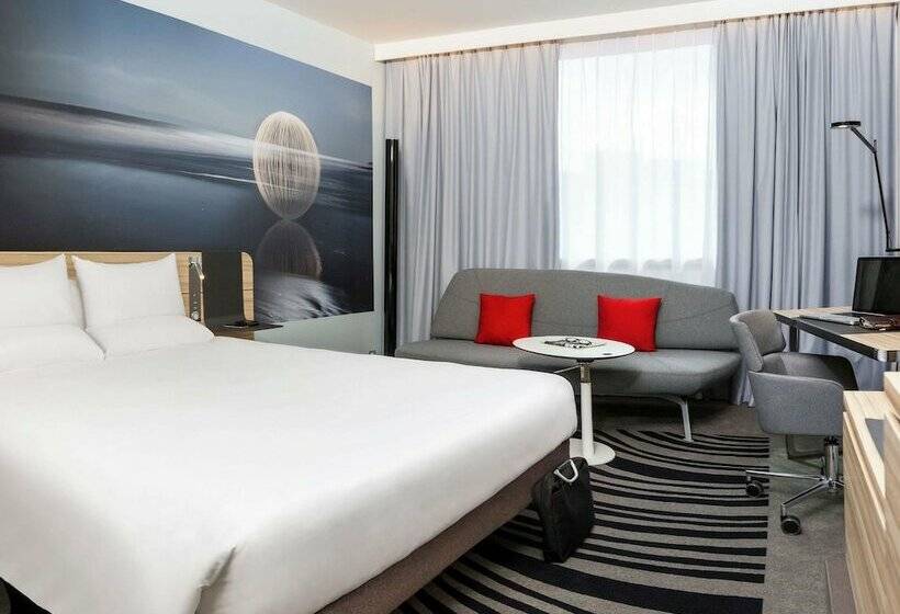 Chambre Supérieure, Novotel Paris Centre Gare Montparnasse