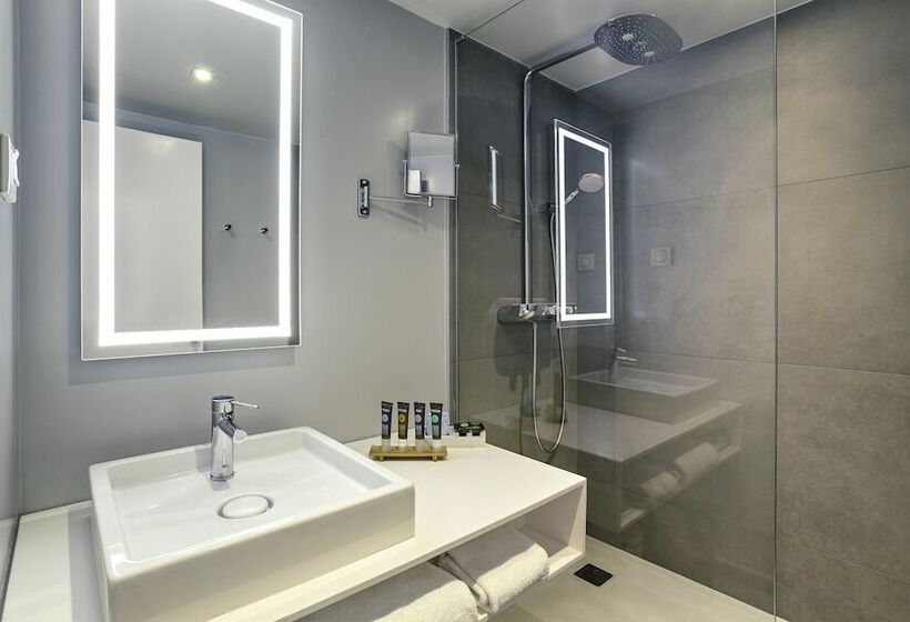 Chambre Supérieure, Novotel Paris Centre Gare Montparnasse