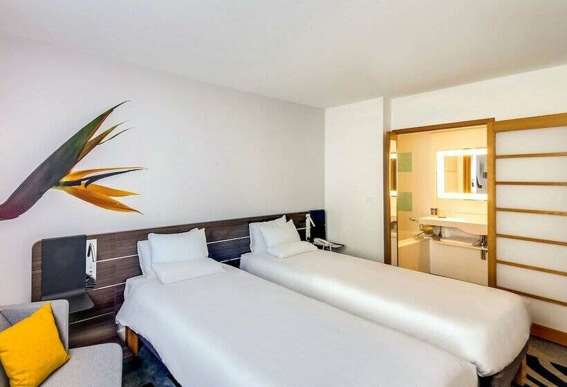 Chambre Classique, Novotel Paris Centre Gare Montparnasse
