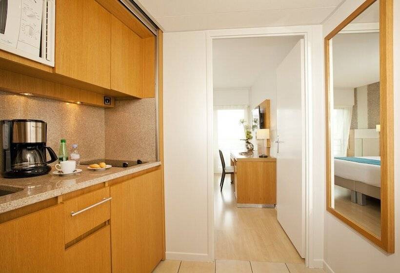 استودیوی استاندارد, Residhome Courbevoie La Défense