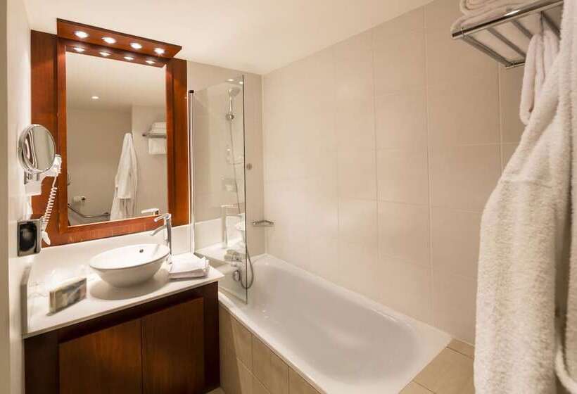 استودیو اجرایی, Residhome Courbevoie La Défense