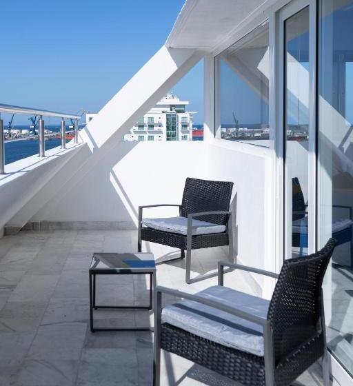 اتاق استاندارد با بالکن و چشم‌انداز دریا, Hawaii Hotel Veracruz