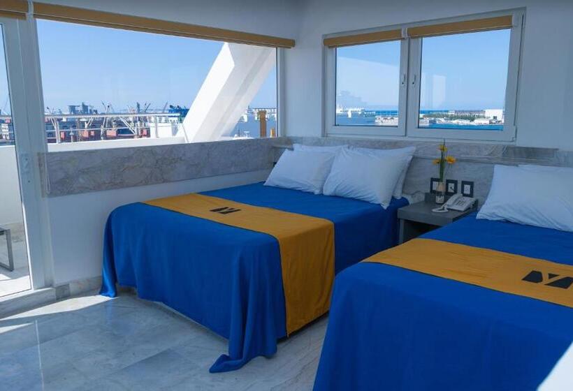 اتاق استاندارد با بالکن و چشم‌انداز دریا, Hawaii Hotel Veracruz