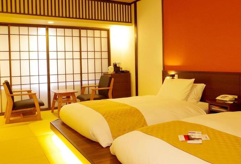 Quarto Executivo, Ana Holiday Inn Resort Miyazaki