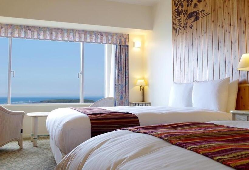可看到停车场的标准间, Ana Holiday Inn Resort Miyazaki, An Ihg