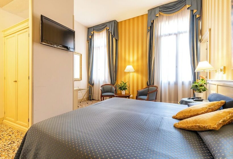 Superior Room, Bella Venezia