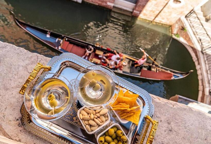 سوئیت با چشم‌انداز, Bella Venezia