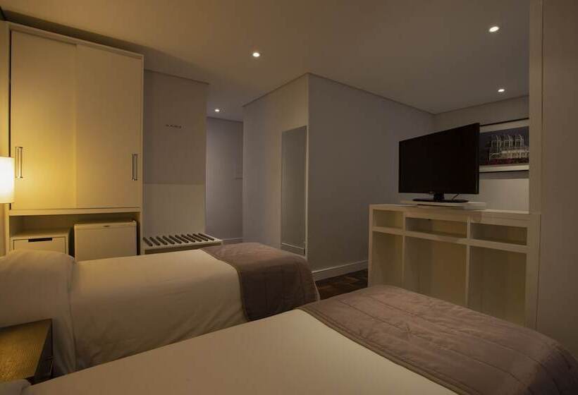 Standard Triple Room, Centro Europeu