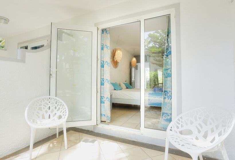 اتاق استاندارد با چشم‌انداز باغ, Cocotiers Hotel – Mauritius