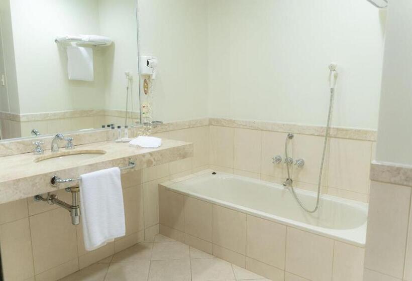 اتاق اجرایی, Crowne Plaza Asunción, An Ihg