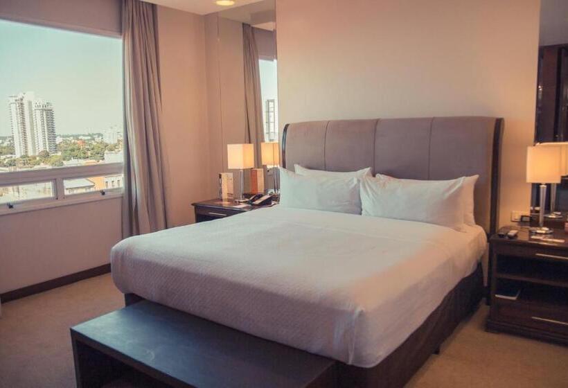 سوئیت پرزیدنت, Crowne Plaza Asunción, An Ihg