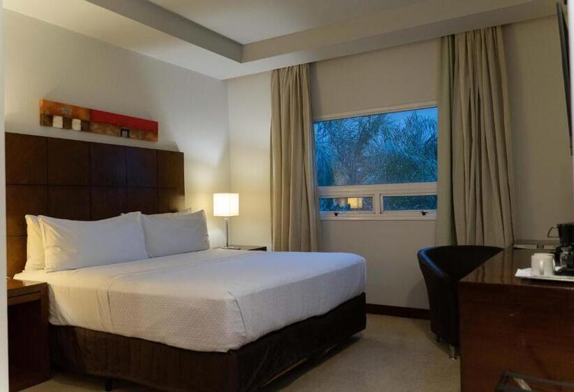 Quarto Standard Cama King, Crowne Plaza Asunción, An Ihg