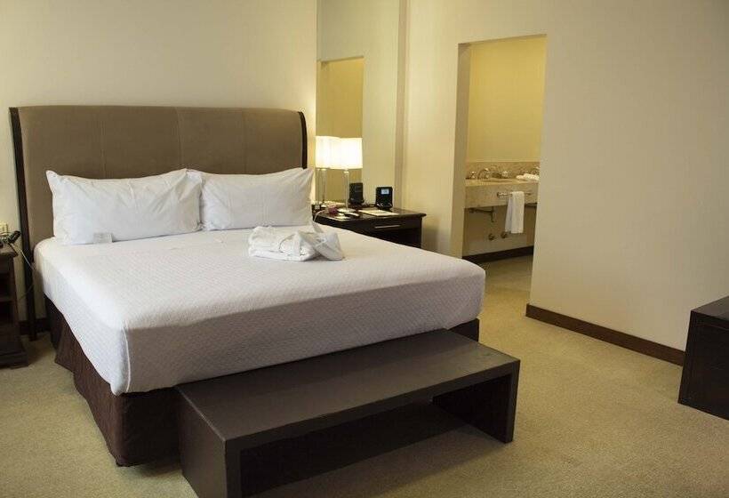 Quarto Standard 2 Camas Casal, Crowne Plaza Asunción, An Ihg