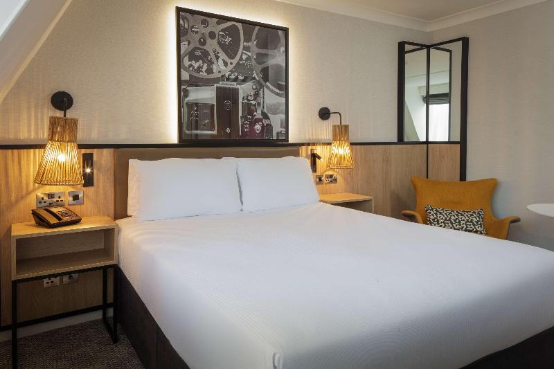 اتاق استاندارد با تخت دو نفره بزرگ, Doubletree By Hilton London Elstree