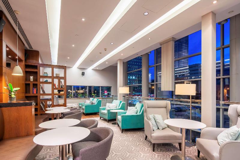 キングサイズベッドのエクゼクティブルーム, Hilton Warsaw City