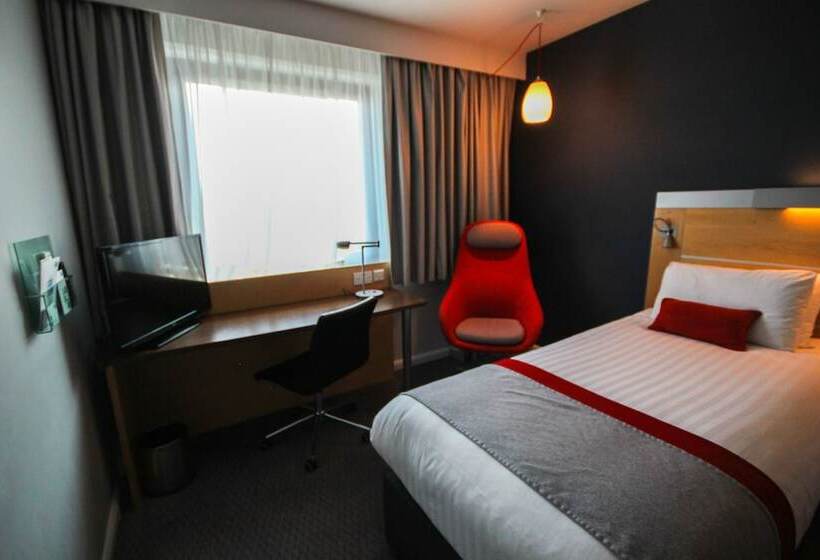 Standard Room, Holiday Inn Express Doncaster