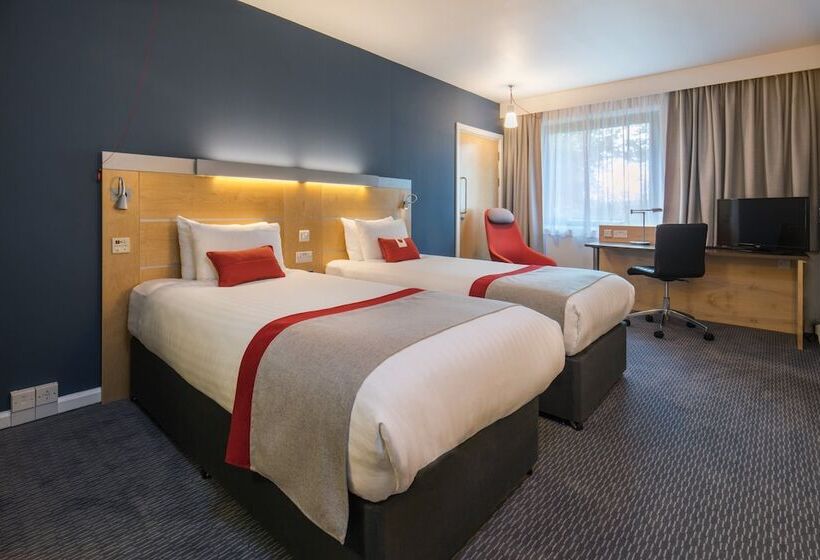 Standard Room Adapted for people with reduced mobility, Holiday Inn Express Doncaster