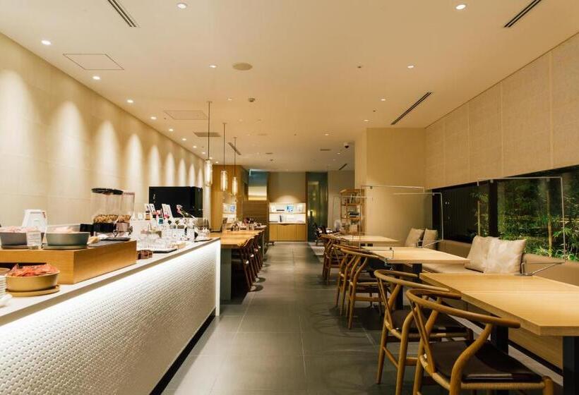 اتاق اجرایی, Kanazawa Tokyu