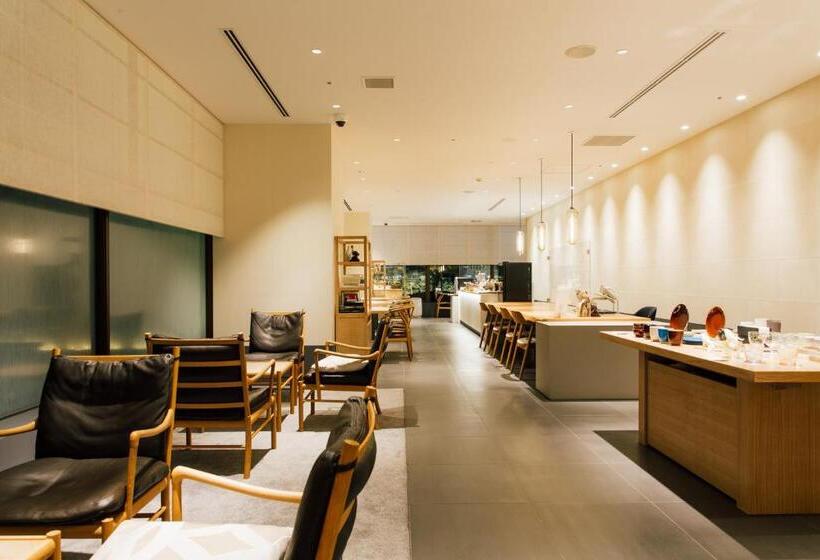 سوئیت کلاب, Kanazawa Tokyu