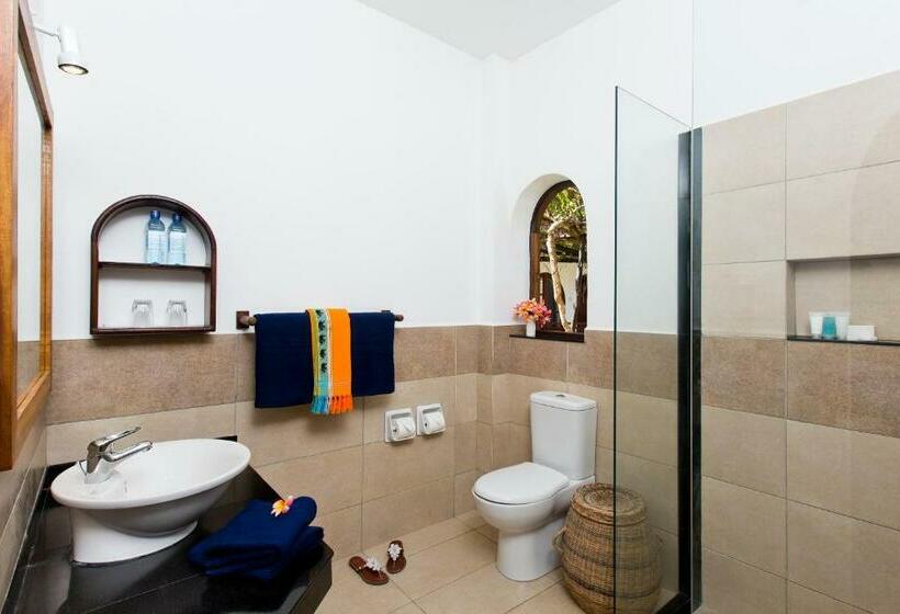 اتاق لوکس با بالکن و چشم‌انداز دریا, Neptune Paradise Beach Resort & Spa   All Inclusive