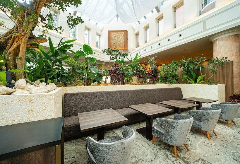 سوییت با چشم‌انداز دریا, Oriental Hotel Okinawa Resort & Spa