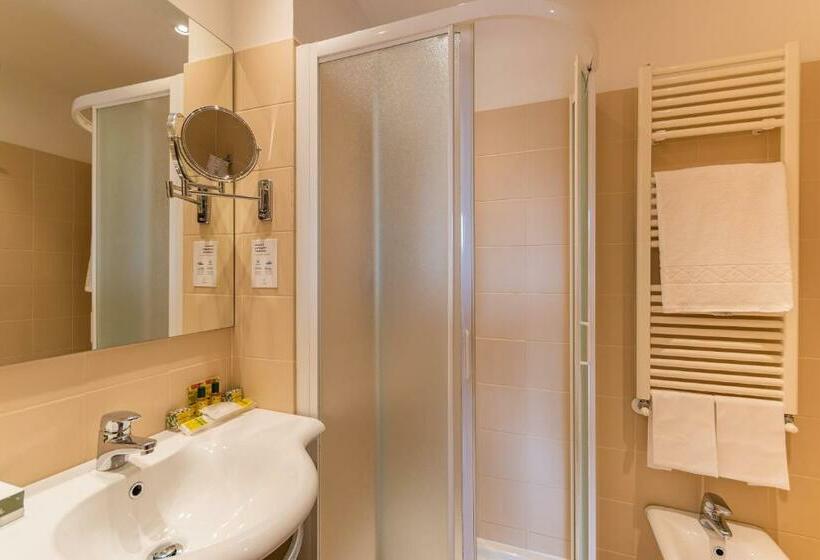 اتاق استاندارد با چشم‌انداز شهر, B&b Hotel Firenze Pitti Palace Al Ponte Vecchio