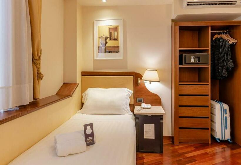 اتاق استاندارد سه نفره, B&b Hotel Firenze Pitti Palace Al Ponte Vecchio