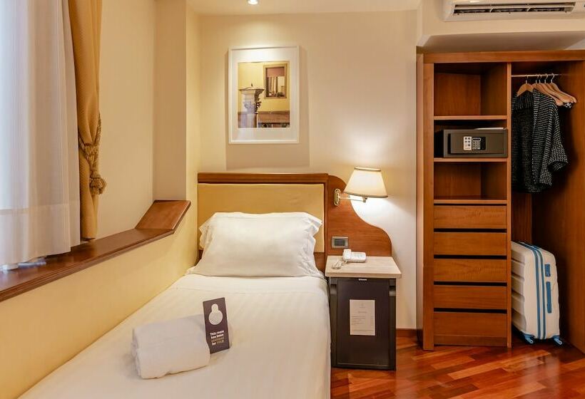 اتاق استاندارد سه نفره, B&b Hotel Firenze Pitti Palace Al Ponte Vecchio