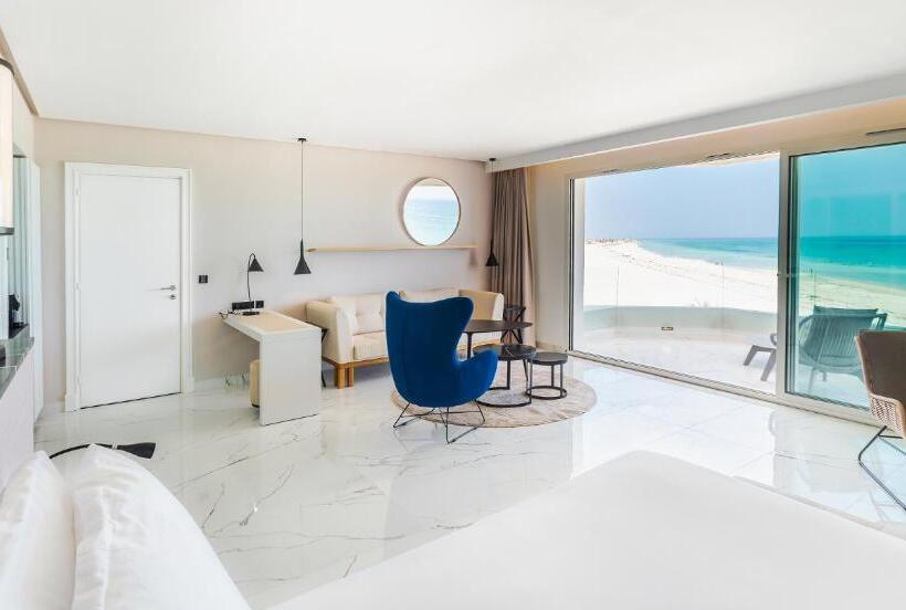 سوییت جونیور با چشم‌انداز دریا, Radisson Blu Palace Resort & Thalasso, Djerba