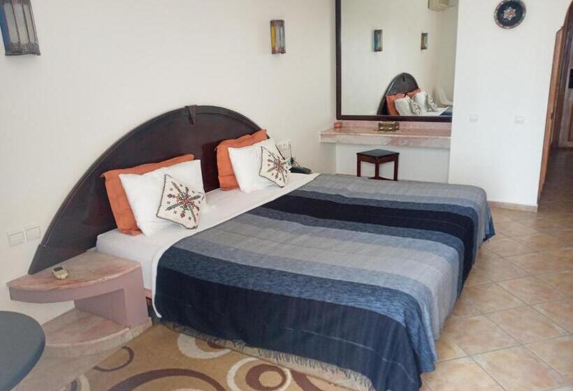 اتاق استاندارد یک نفره, Appart Hotel Intouriste