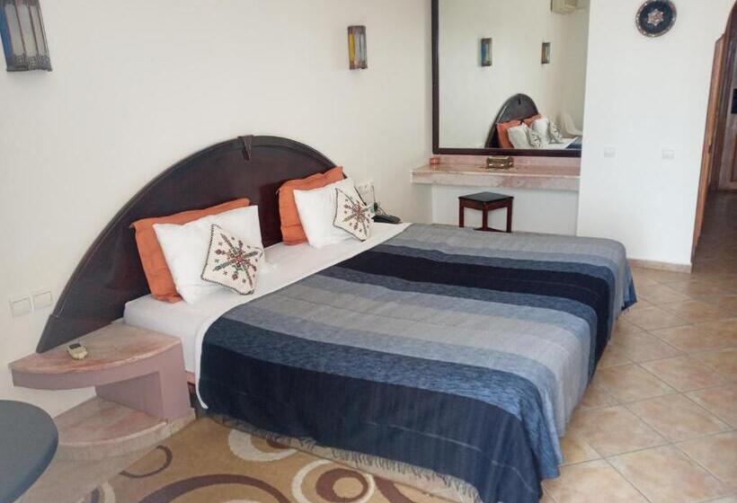 Standard Single Room, Residence Intouriste