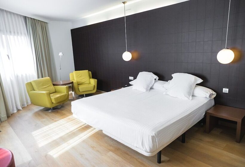 سوییت جونیور, Veracruz Plaza & Spa